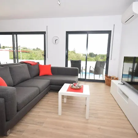 Comfortable In Coto With Swimming Pool Villa *